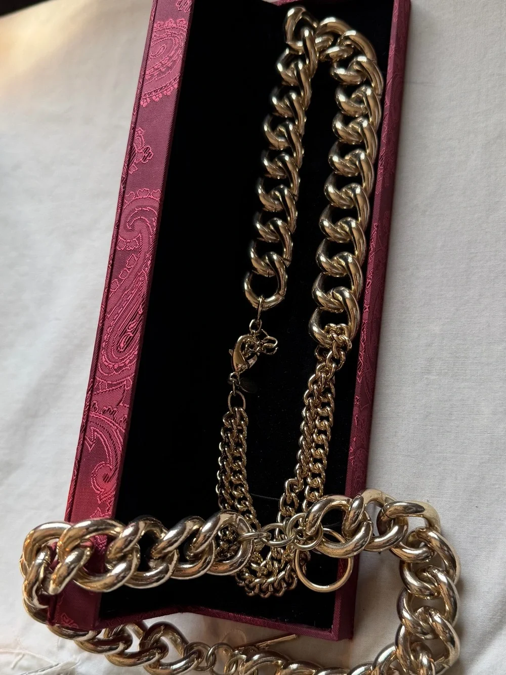 Express Gold Chain Link Belt - Shiny Gold Finish